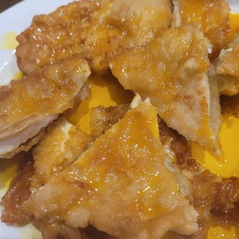 Sawatdee Thai Restaurant - Lemon chicken - Thai Near Me - Arlington, Virginia