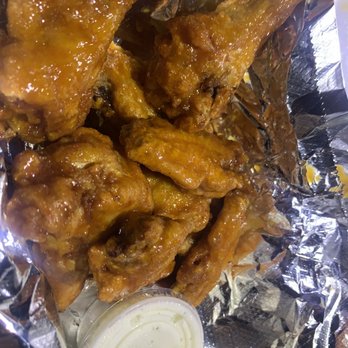 Imo's Pizza - 8 Chicken Wings with sweet 'n' tangy sauce, and ranch. I ordered an extra ranch - Convenience Stores Near Me - Chesterfield, Missouri Imo's Pizza - 8 Chicken Wings with sweet 'n' tangy sauce, and ranch. I ordered an extra ranch - Convenience Stores Near Me - Chesterfield, Missouri