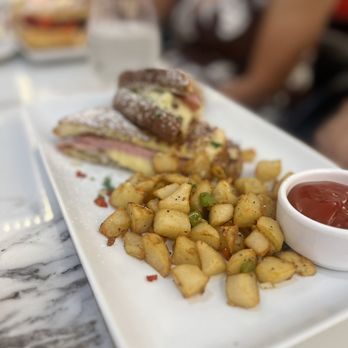 Sugar Factory - Monte Cristo - Desserts Near Me - Glendale, Arizona Sugar Factory - Monte Cristo - Desserts Near Me - Glendale, Arizona