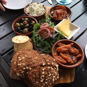 Robinson & Cleaver - Veggie sharing platter - Bistros Near Me - Belfast, BFS