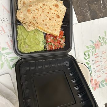 El Armando's Mexican Food Poway - Cheese quesadillas from another place - Mexican Near Me - Poway, California