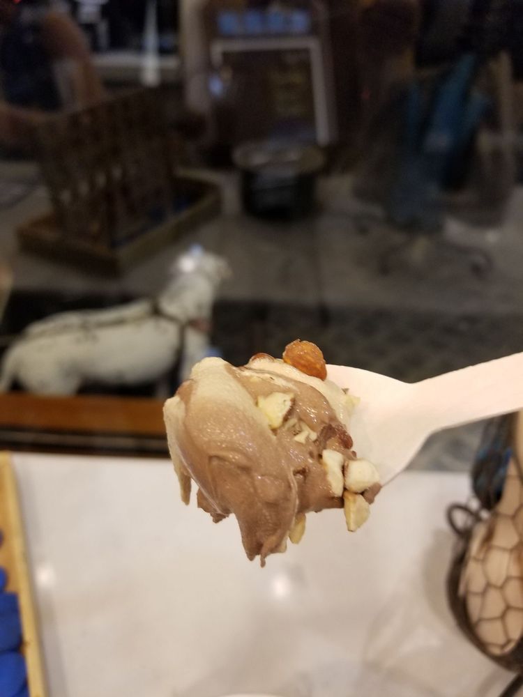 THE YOGURT SHOPPE 53 Photos & 93 Reviews 11726 Barrington Ct, Los