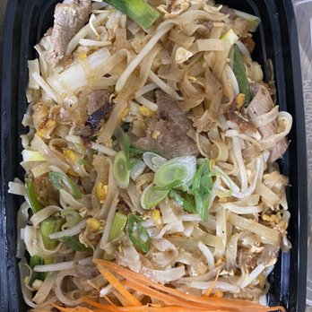 Lucky's Thai Pantry - 38. Pad Thai Noodle with beef - Thai Near Me - Orange, California
