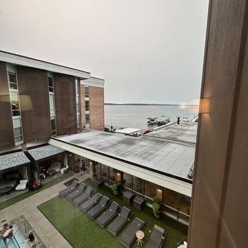 Delamar - Hotels Near Me - Traverse City, Michigan