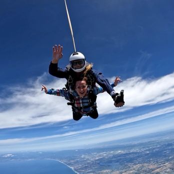 Skydive Monterey Bay - Skydiving Near Me - Marina, California Skydive Monterey Bay - Skydiving Near Me - Marina, California