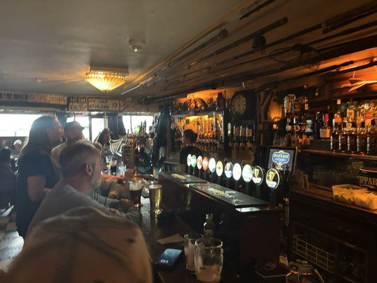 Sean's Bar by null