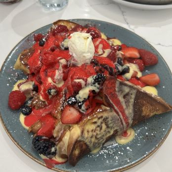 Honey Berry - Honeyberry french toast - Pancakes Near Me - Hoffman Estates, Illinois Honey Berry - Honeyberry french toast - Pancakes Near Me - Hoffman Estates, Illinois