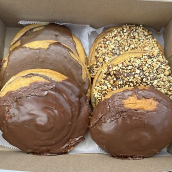 Looney Baker - Donuts Near Me - Livonia, Michigan Looney Baker - Donuts Near Me - Livonia, Michigan