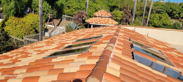 Joel Gomez Roofing Solution Orange County Logo