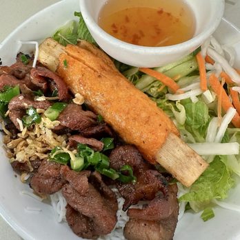 Pho Que Huong - Bun chao tom heo nuong - Vietnamese Near Me - Honolulu, Hawaii