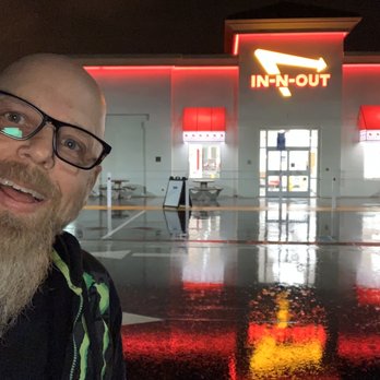 In-N-Out Burger - They are closed inside because of coronavirus, but the drive through is still open! - Burgers Near Me - Riverside, California
