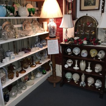 Beaufort Antiques - Glassware... - Antiques Near Me - Beaufort, North Carolina Beaufort Antiques - Glassware... - Antiques Near Me - Beaufort, North Carolina