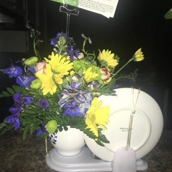AZ Florist - Bouquet Delivered (back) - Florists Near Me - Phoenix, Arizona AZ Florist - Bouquet Delivered (back) - Florists Near Me - Phoenix, Arizona