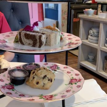 Robinsons Tea Room - High tea - Desserts Near Me - Stony Brook, New York