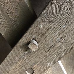 Red Oak Creek Covered Bridge - Bridges built with wooden pegs