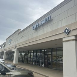 Exterior photo of Cox's Jewelry Exterior photo of Cox's Jewelry