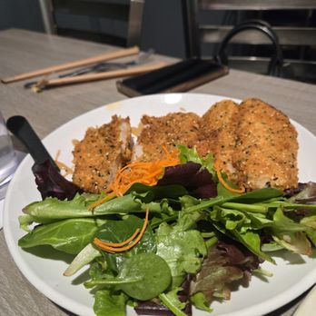 Side Street Inn - Nori Furikake Crusted Ahi Filet - Sports Bars Near Me - Honolulu, Hawaii