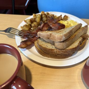 Up For Breakfast - The Standard - Breakfast & Brunch Near Me - Manchester Center, Vermont