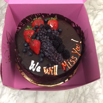 La Ideal Bakery - Vanidoso Cake for Co-worker. All gone. Delish! - Bakeries Near Me - Anaheim, California La Ideal Bakery - Vanidoso Cake for Co-worker. All gone. Delish! - Bakeries Near Me - Anaheim, California