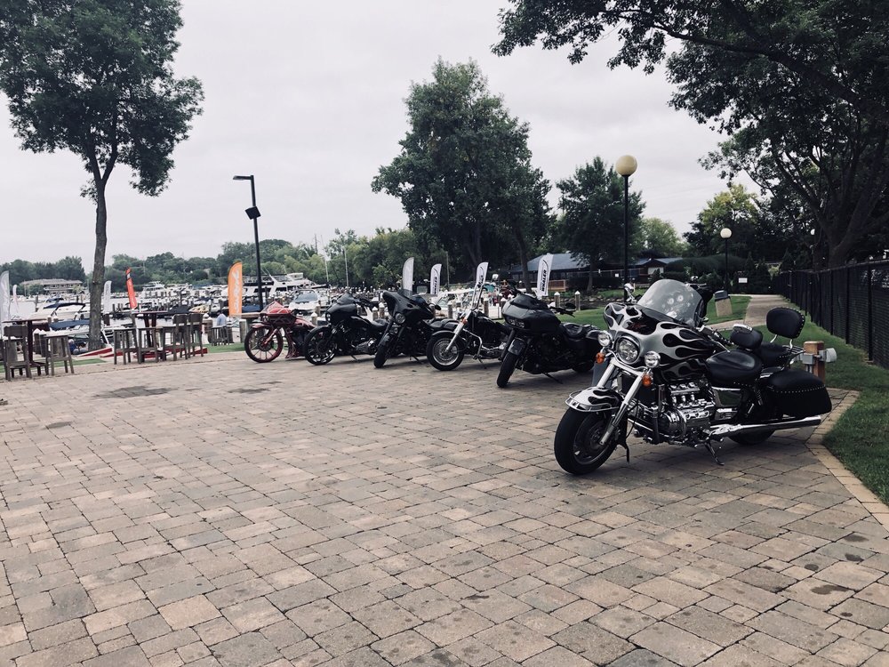 Maynards 167 Photos 296 Reviews Bars 685 Excelsior Blvd Excelsior Mn Restaurant Reviews Phone Number