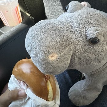 Dunkin' - Coffee & Tea Near Me - Woodland Hills, California