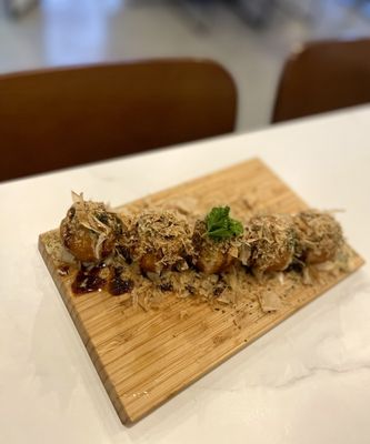 Hi 5 Sushi by null