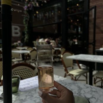 Bar La Rue - Glass of Rosé Bubbles - Bars Near Me - Chicago, Illinois