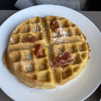 The Yellow Bee - Bee Original Chicken N' Waffle - Breakfast & Brunch Near Me - Hinesville, Georgia