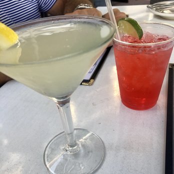 Lombardi's On the Bay - Awesome Cocktails outside bar - Italian Near Me - Patchogue, New York