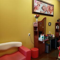 Perfect Brows & Salon - Stations