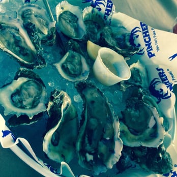 Pinchers - Dozen oysters - Seafood Near Me - Naples, Florida