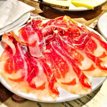 Ciutat Comtal - Jamón ibérico from Jabugo. - Tapas Bars Near Me - Barcelona, B