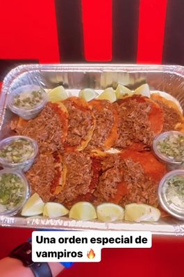 CH Y La Birria by null