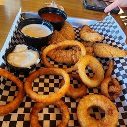 Redwoods Grill - Chicken tenders and onion rings