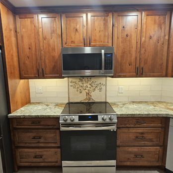 Integrity Contracting - A kitchen built for a real family. Beautiful, warm and custom! - General Contractors Near Me Integrity Contracting - A kitchen built for a real family. Beautiful, warm and custom! - General Contractors Near Me