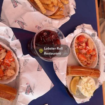 LUNCH Lobster Roll - Dinner - Seafood Near Me - Amagansett, New York LUNCH Lobster Roll - Dinner - Seafood Near Me - Amagansett, New York