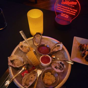 Vibrato Grill Jazz - Oyster appetizer - Jazz & Blues Near Me - Los Angeles, California Vibrato Grill Jazz - Oyster appetizer - Jazz & Blues Near Me - Los Angeles, California