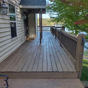 APK Home Solutions - Freshly stained deck - General Contractors Near Me - Versailles, Missouri APK Home Solutions - Freshly stained deck - General Contractors Near Me - Versailles, Missouri