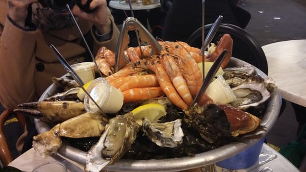 Bistrot à huitres: "Chez Jean-Mi" by null