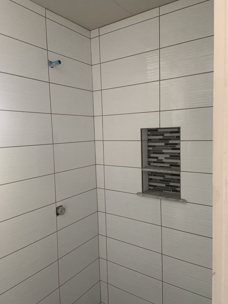 Slide of Castillo Flooring