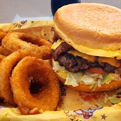 Hippo Burgers - Bacon cheese burger with onion rings