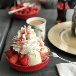 Obsthof Schneekloth - Der legendäre Beerenbecher