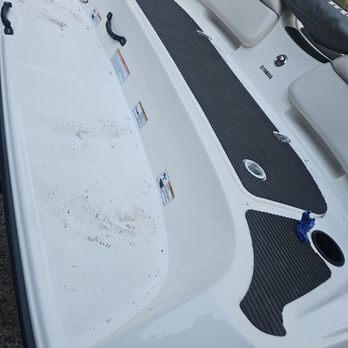 Smooth Sailing Boat Detailing - Left dirt all over inside and outside of the boat from getting in and out - Auto Detailing Near Me Smooth Sailing Boat Detailing - Left dirt all over inside and outside of the boat from getting in and out - Auto Detailing Near Me
