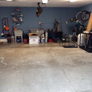 Epoxy One - Before photo - Flooring Near Me - Orlando, Florida Epoxy One - Before photo - Flooring Near Me - Orlando, Florida