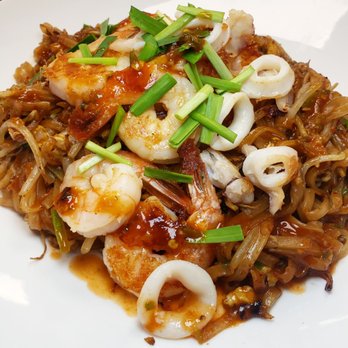 Amayar Kitchen - Seafood bait noodles - Burmese Near Me - Maywood, New Jersey