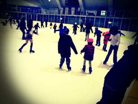 パピオアイスアリーナ Skating Rinks 博多区千代1 15 30 福岡市 福岡県 Japan Phone Number