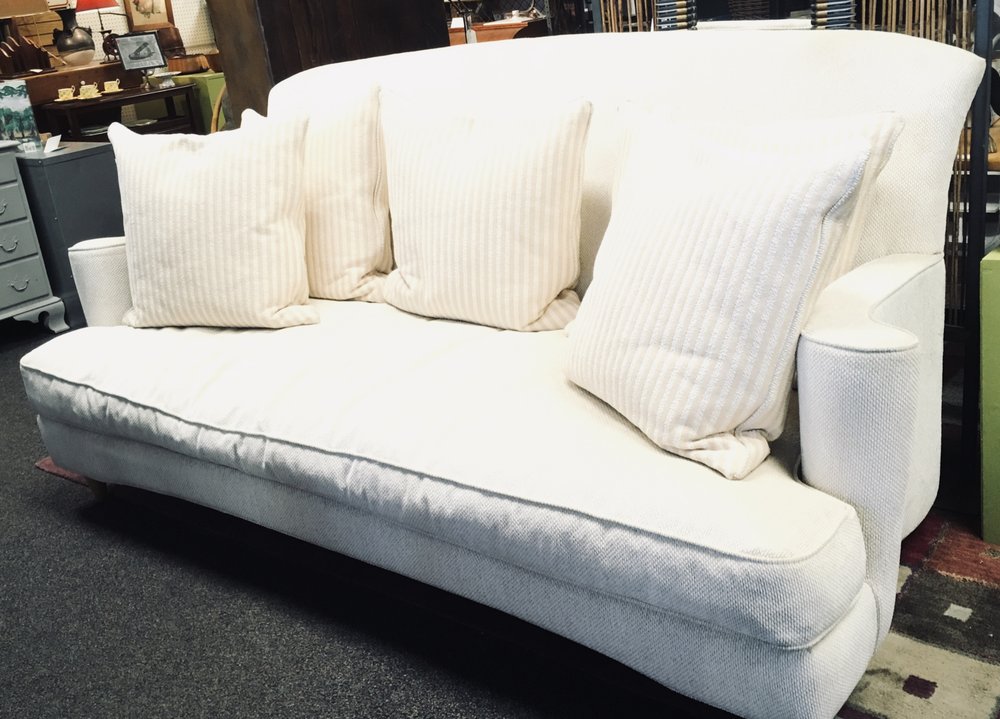 DISTINCTIVE DECOR - Antiques - 88-91 Main St, Brattleboro, VT - Phone