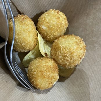 Frank - Croquetas - Tapas Bars Near Me - Ferrol, C