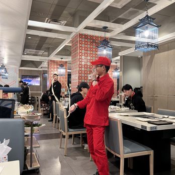 Haidilao Hotpot - Chinese Near Me - Irvine, California