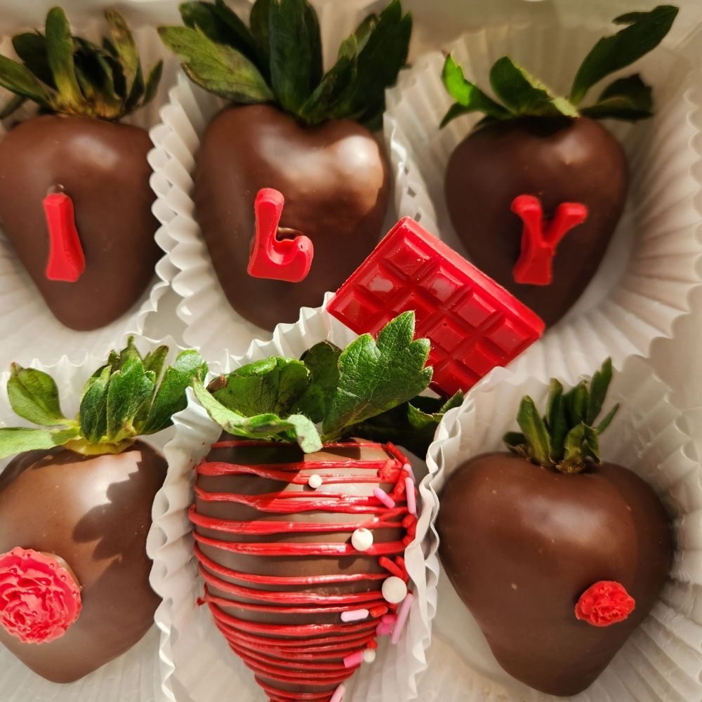 BERRY DELICIOUS STRAWBERRIES Updated March 2024 43 Photos North